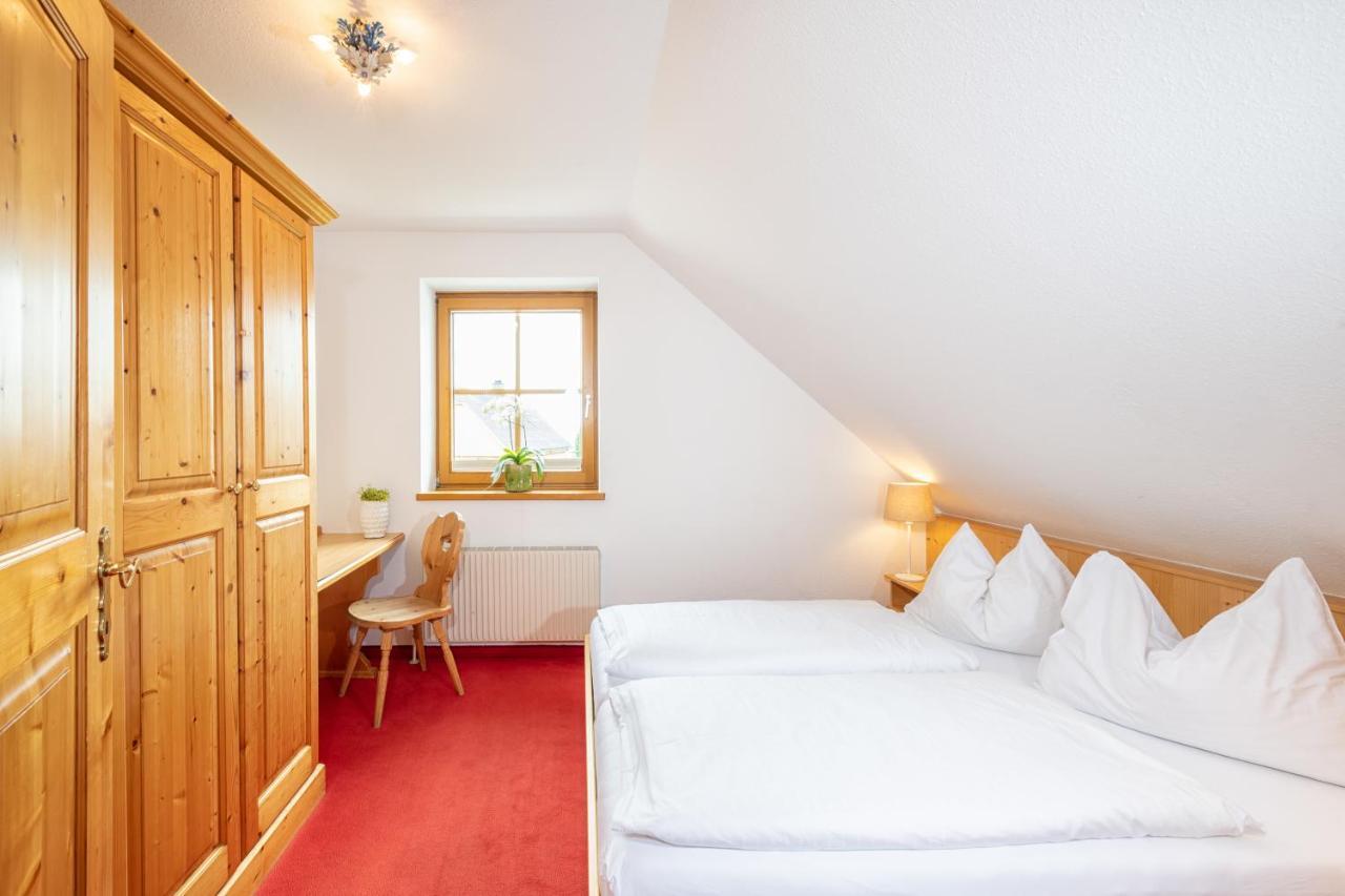 Mayer - Wirtshaus Und Dorfhotel Санкт-Мартин-ам-Гримминг Экстерьер фото